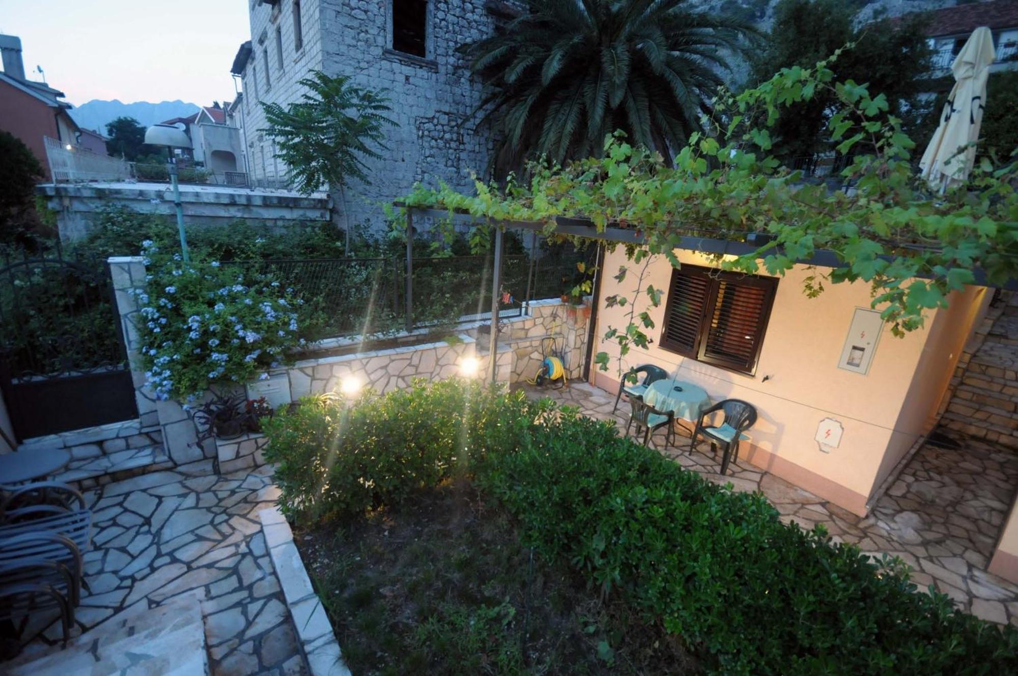 Bjelica Apartments كوتور الغرفة الصورة