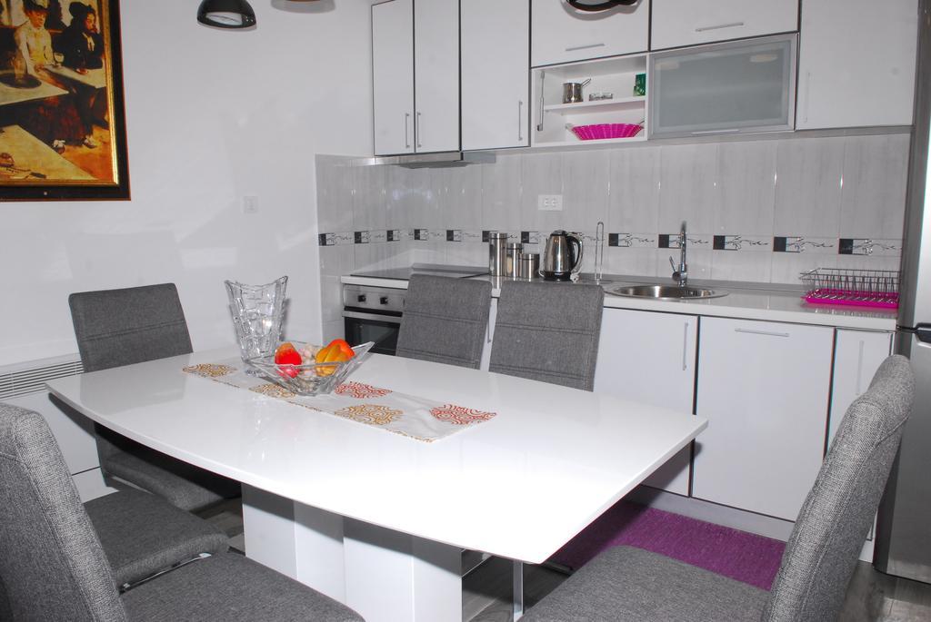 Bjelica Apartments كوتور المظهر الخارجي الصورة