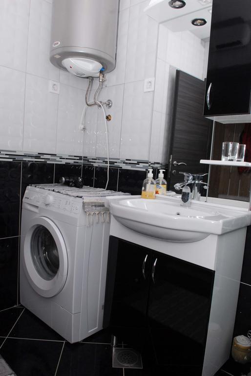 Bjelica Apartments كوتور المظهر الخارجي الصورة